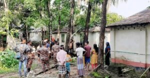 নেত্রকোনায় আকস্মিক ঝড়ে শতাধিক ঘর লন্ডভন্ড